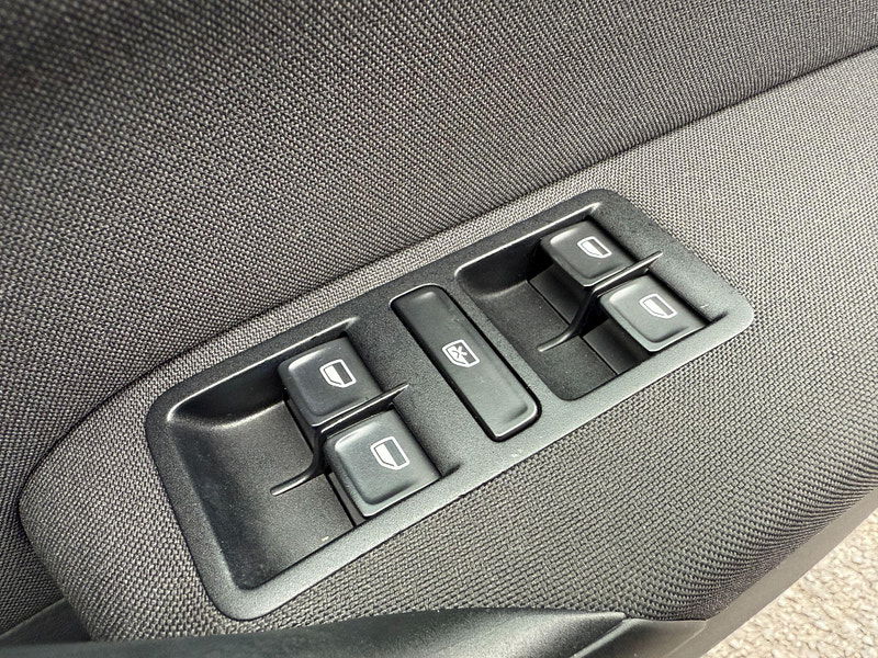 Volkswagen Polo 1.2 TSI BlueMotion Tech SE Design DSG Euro 6 (s/s) 5dr 5dr Automatic 2015