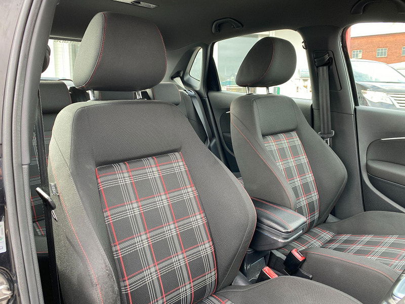 Volkswagen Polo 1.8 TSI BlueMotion Tech GTI DSG Euro 6 (s/s) 5dr 5dr Automatic 2015