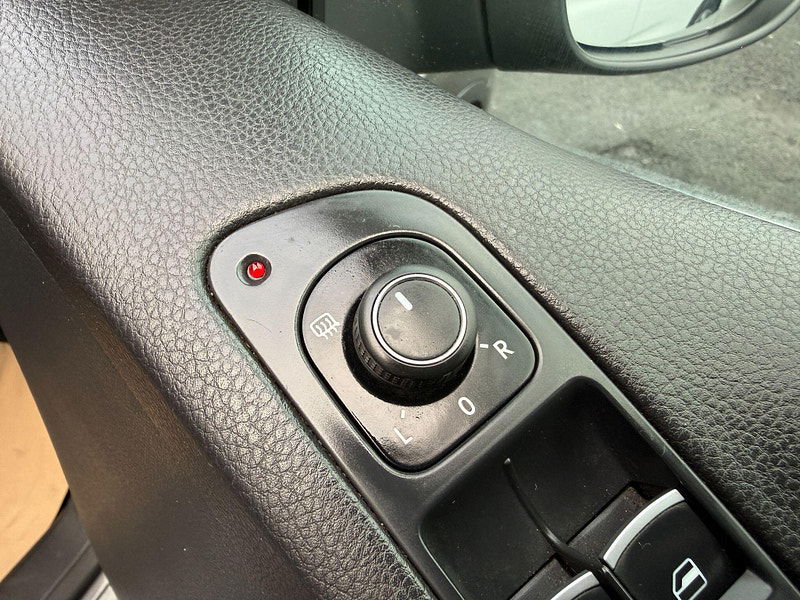 Volkswagen Tiguan 2.0 TDI BlueMotion Tech Match 4WD Euro 6 (s/s) 5dr 5dr Manual 2015