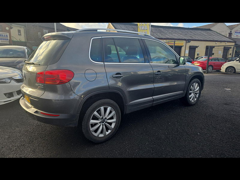 Volkswagen Tiguan 2.0 TDI BlueMotion Tech Match 4WD Euro 6 (s/s) 5dr 5dr Manual 2015