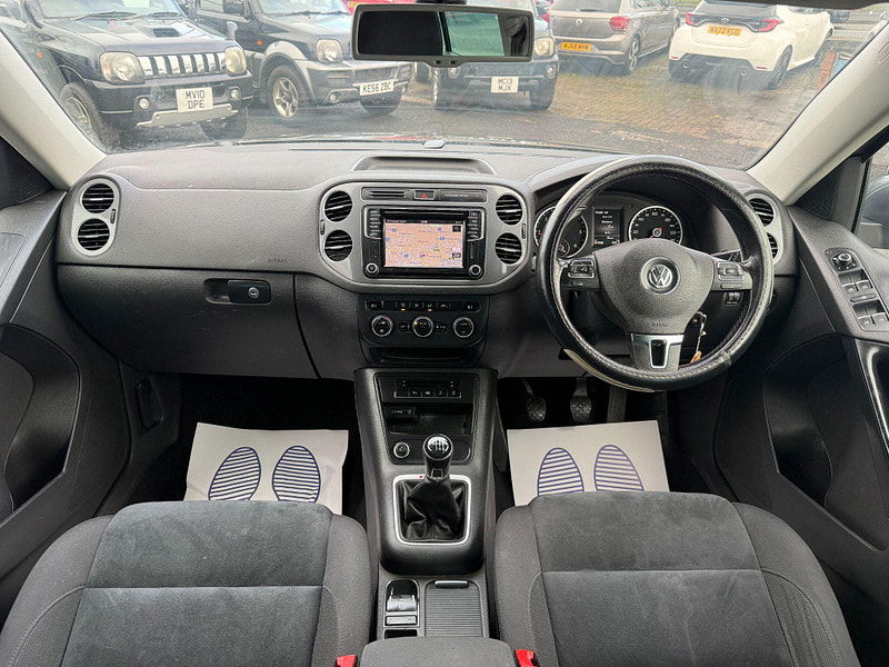 Volkswagen Tiguan 2.0 TDI BlueMotion Tech Match 4WD Euro 6 (s/s) 5dr 5dr Manual 2015