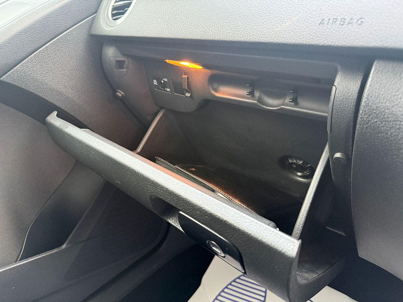 Volkswagen Tiguan 2.0 TDI BlueMotion Tech Match 4WD Euro 6 (s/s) 5dr 5dr Manual 2015