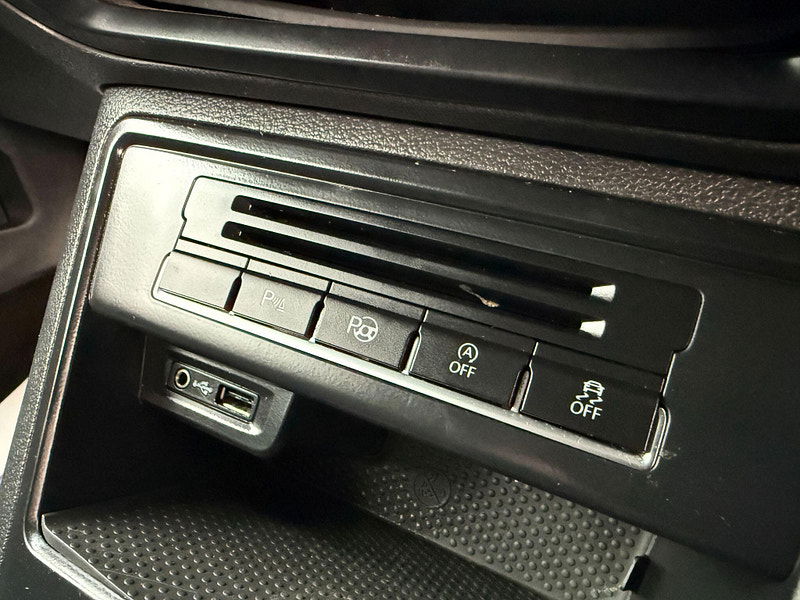 Volkswagen Tiguan 2.0 TDI BlueMotion Tech Match 4WD Euro 6 (s/s) 5dr 5dr Manual 2015