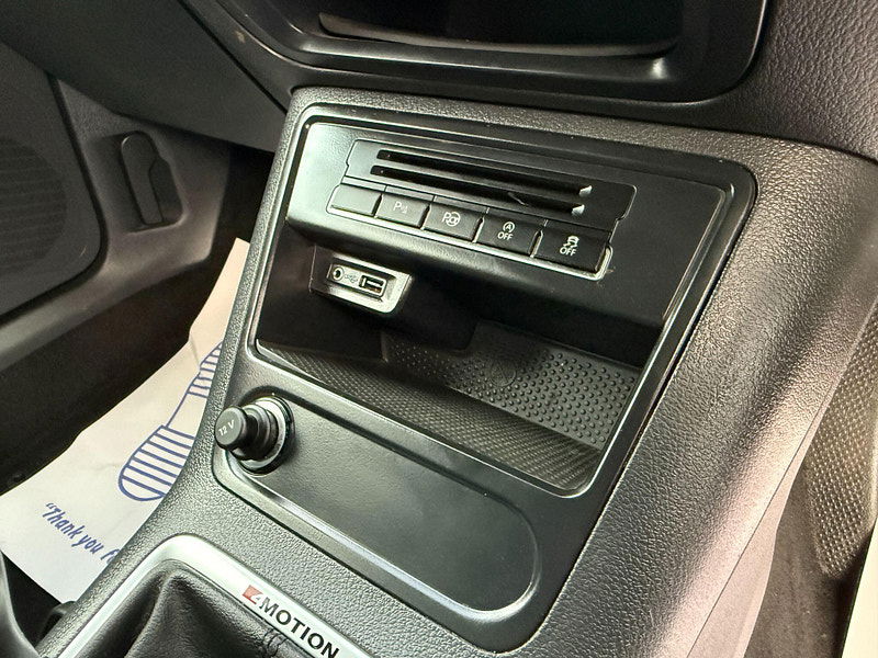 Volkswagen Tiguan 2.0 TDI BlueMotion Tech Match 4WD Euro 6 (s/s) 5dr 5dr Manual 2015