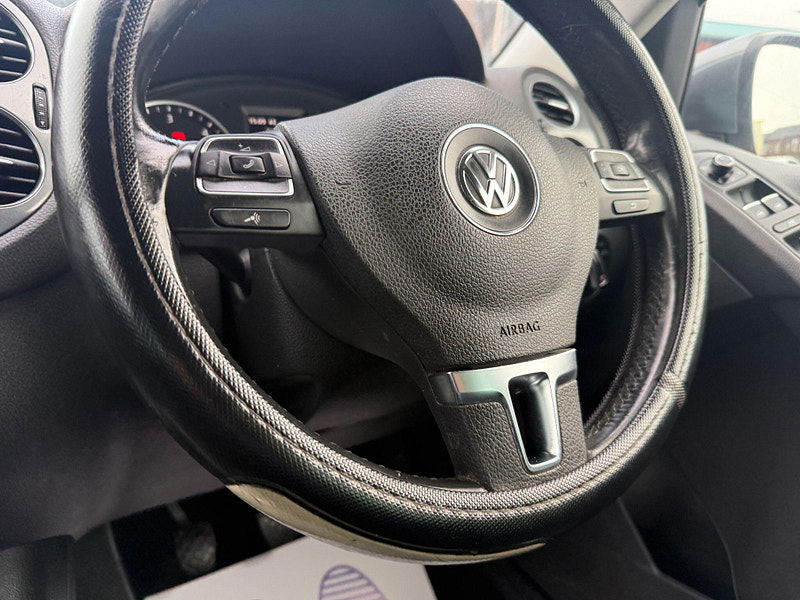 Volkswagen Tiguan 2.0 TDI BlueMotion Tech Match 4WD Euro 6 (s/s) 5dr 5dr Manual 2015