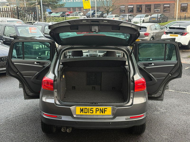 Volkswagen Tiguan 2.0 TDI BlueMotion Tech Match 4WD Euro 6 (s/s) 5dr 5dr Manual 2015