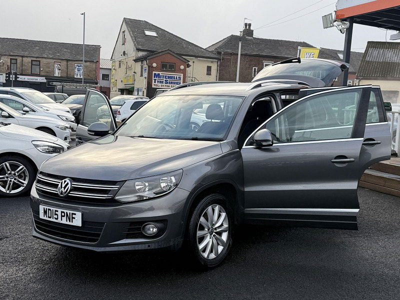 Volkswagen Tiguan 2.0 TDI BlueMotion Tech Match 4WD Euro 6 (s/s) 5dr 5dr Manual 2015