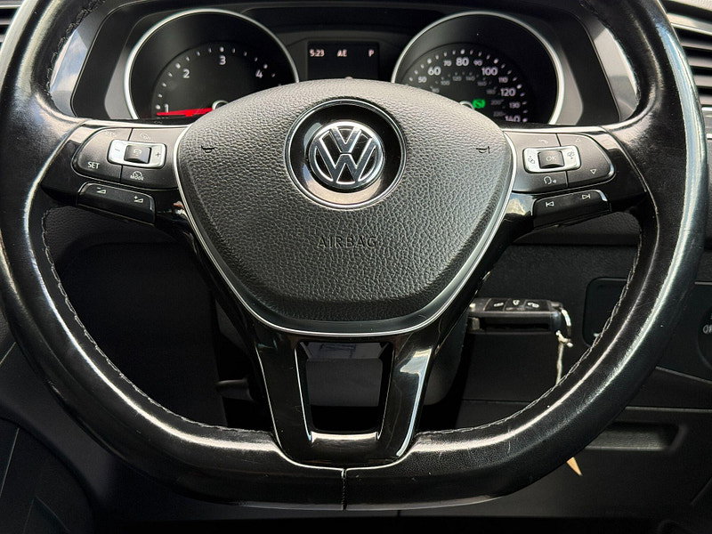 Volkswagen Tiguan 2.0 TDI SE Navigation DSG Euro 6 (s/s) 5dr 5dr Automatic 2018