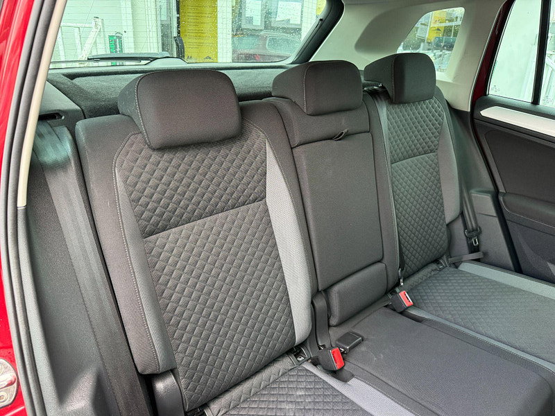Volkswagen Tiguan 2.0 TDI SE Navigation DSG Euro 6 (s/s) 5dr 5dr Automatic 2018