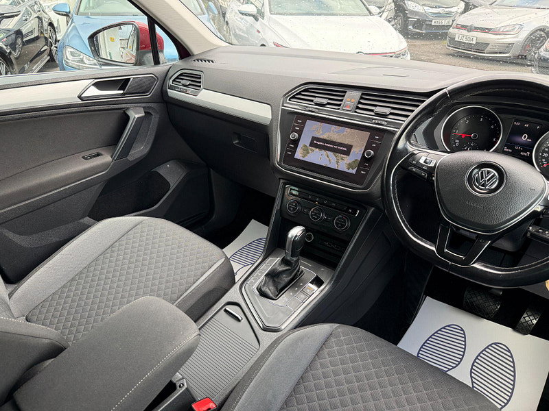 Volkswagen Tiguan 2.0 TDI SE Navigation DSG Euro 6 (s/s) 5dr 5dr Automatic 2018