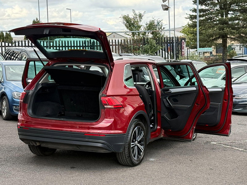 Volkswagen Tiguan 2.0 TDI SE Navigation DSG Euro 6 (s/s) 5dr 5dr Automatic 2018