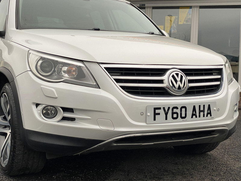 Volkswagen Tiguan 2.0 TDI Summit DSG 4WD Euro 5 5dr 5dr Automatic 2010