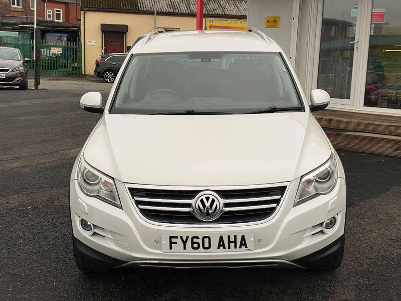 Volkswagen Tiguan 2.0 TDI Summit DSG 4WD Euro 5 5dr 5dr Automatic 2010