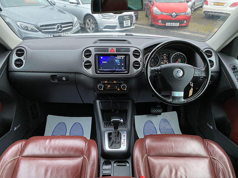 Volkswagen Tiguan 2.0 TDI Summit DSG 4WD Euro 5 5dr 5dr Automatic 2010