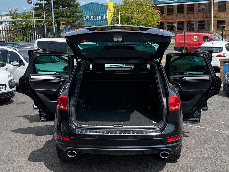 Volkswagen Touareg 4.2 TDI V8 Altitude Tiptronic 4WD Euro 5 5dr 5dr Automatic 2011