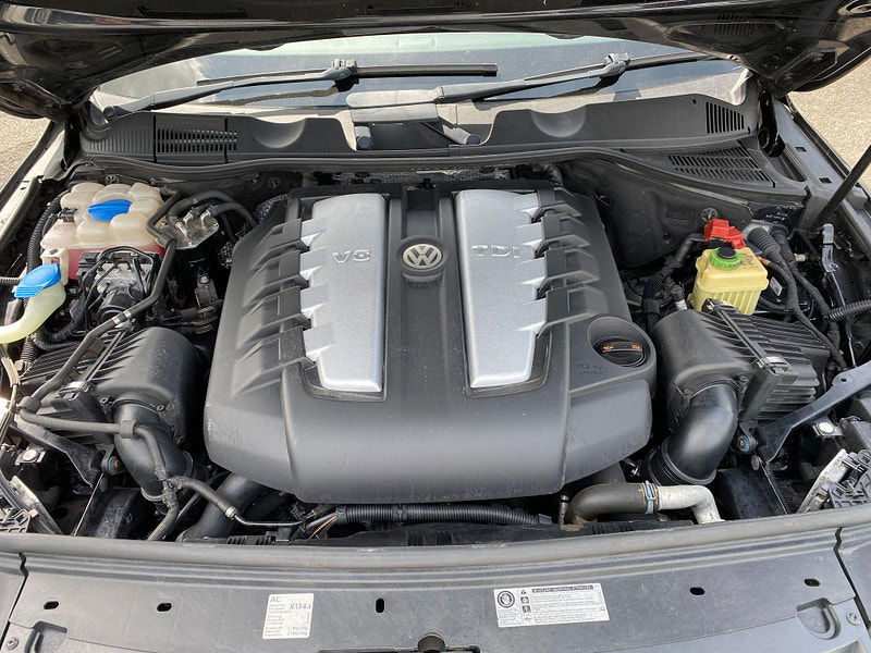 Volkswagen Touareg 4.2 TDI V8 Altitude Tiptronic 4WD Euro 5 5dr 5dr Automatic 2011