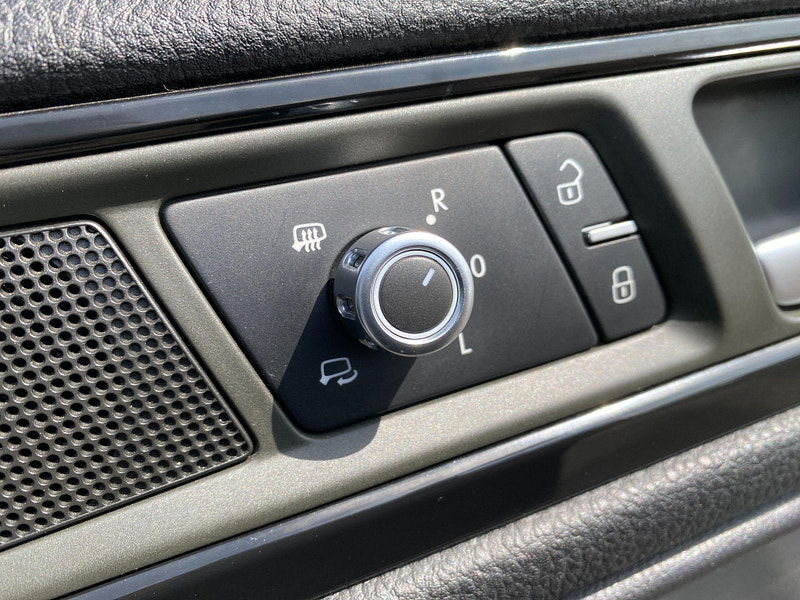 Volkswagen Touareg 4.2 TDI V8 Altitude Tiptronic 4WD Euro 5 5dr 5dr Automatic 2011