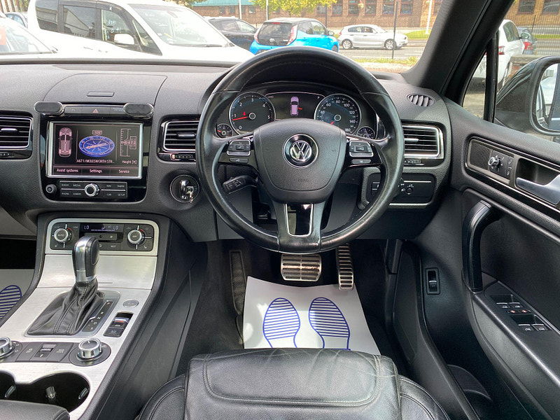 Volkswagen Touareg 4.2 TDI V8 Altitude Tiptronic 4WD Euro 5 5dr 5dr Automatic 2011
