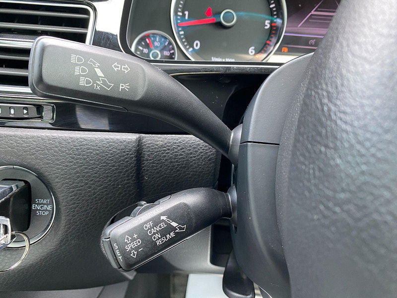 Volkswagen Touareg 4.2 TDI V8 Altitude Tiptronic 4WD Euro 5 5dr 5dr Automatic 2011