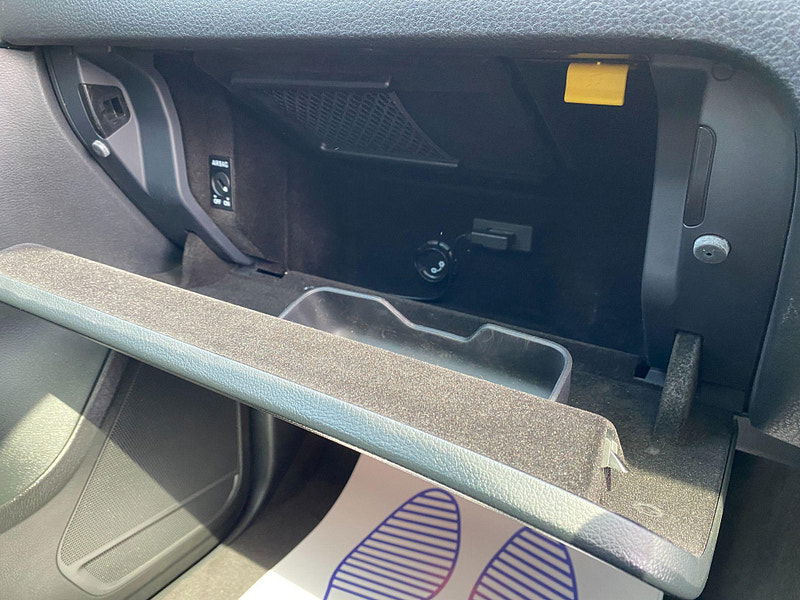 Volkswagen Touareg 4.2 TDI V8 Altitude Tiptronic 4WD Euro 5 5dr 5dr Automatic 2011