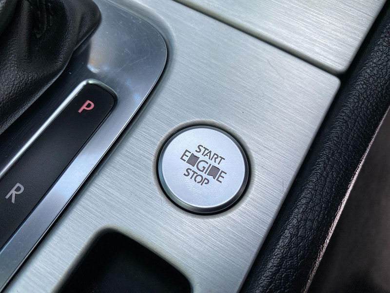 Volkswagen Touareg 4.2 TDI V8 Altitude Tiptronic 4WD Euro 5 5dr 5dr Automatic 2011