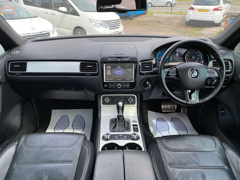 Volkswagen Touareg 4.2 TDI V8 Altitude Tiptronic 4WD Euro 5 5dr 5dr Automatic 2011