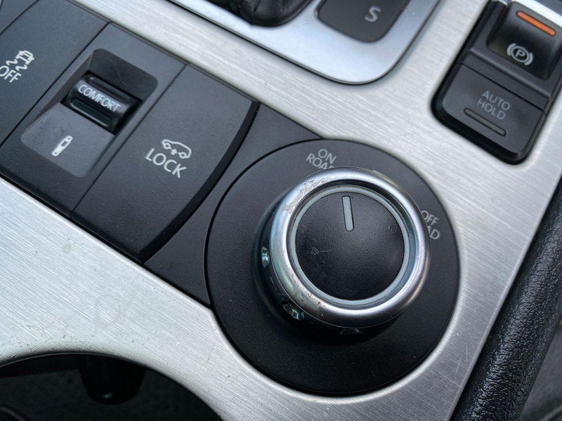 Volkswagen Touareg 4.2 TDI V8 Altitude Tiptronic 4WD Euro 5 5dr 5dr Automatic 2011