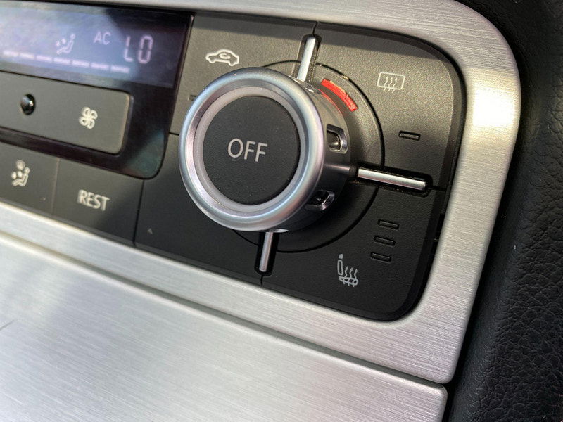 Volkswagen Touareg 4.2 TDI V8 Altitude Tiptronic 4WD Euro 5 5dr 5dr Automatic 2011