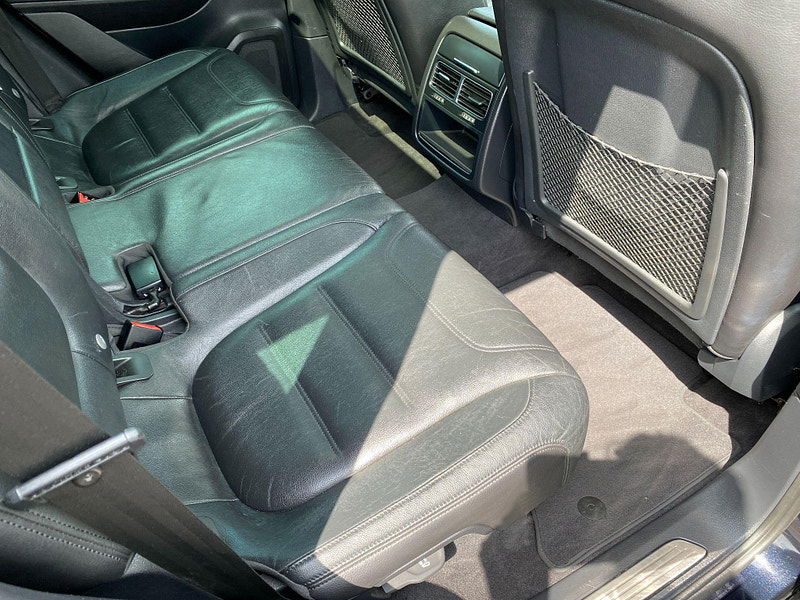 Volkswagen Touareg 4.2 TDI V8 Altitude Tiptronic 4WD Euro 5 5dr 5dr Automatic 2011