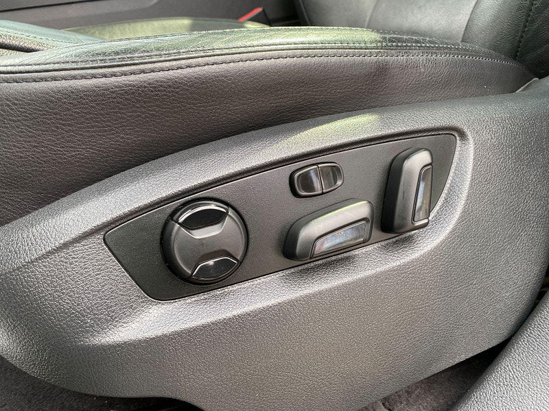 Volkswagen Touareg 4.2 TDI V8 Altitude Tiptronic 4WD Euro 5 5dr 5dr Automatic 2011