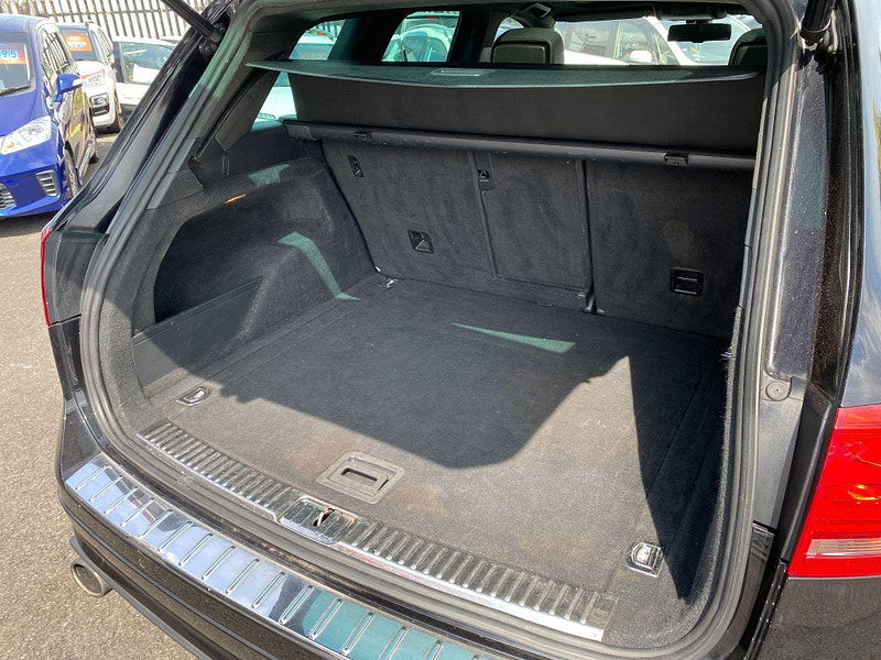 Volkswagen Touareg 4.2 TDI V8 Altitude Tiptronic 4WD Euro 5 5dr 5dr Automatic 2011