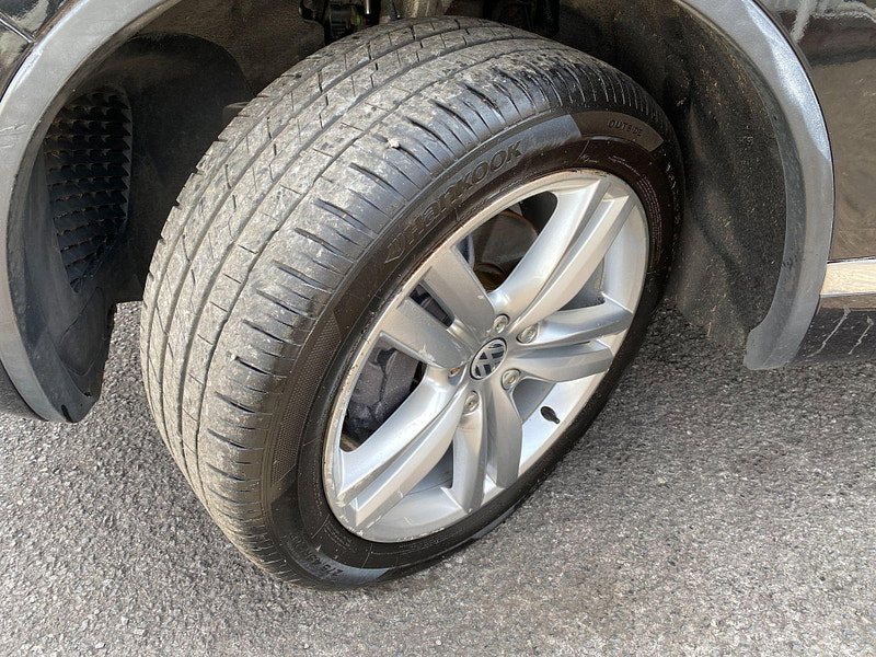 Volkswagen Touareg 4.2 TDI V8 Altitude Tiptronic 4WD Euro 5 5dr 5dr Automatic 2011