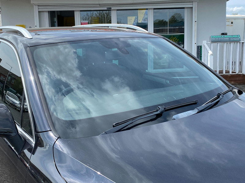 Volkswagen Touareg 4.2 TDI V8 Altitude Tiptronic 4WD Euro 5 5dr 5dr Automatic 2011