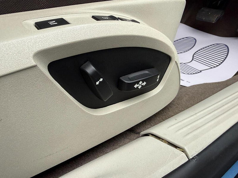 Volvo V40 1.5 T3 Inscription Auto Euro 6 (s/s) 5dr 5dr Automatic 2015