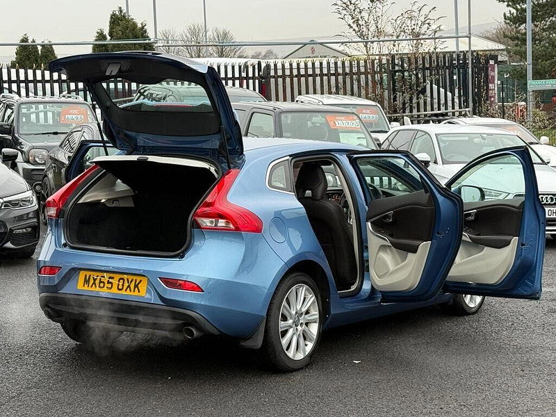 Volvo V40 1.5 T3 Inscription Auto Euro 6 (s/s) 5dr 5dr Automatic 2015