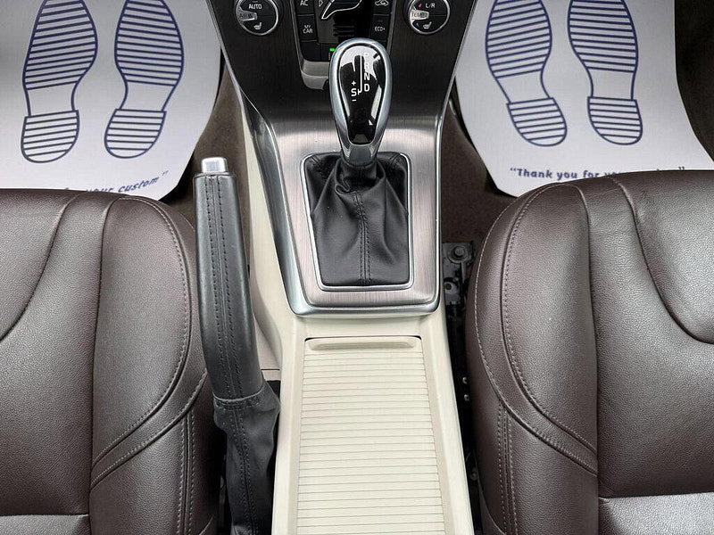 Volvo V40 1.5 T3 Inscription Auto Euro 6 (s/s) 5dr 5dr Automatic 2015