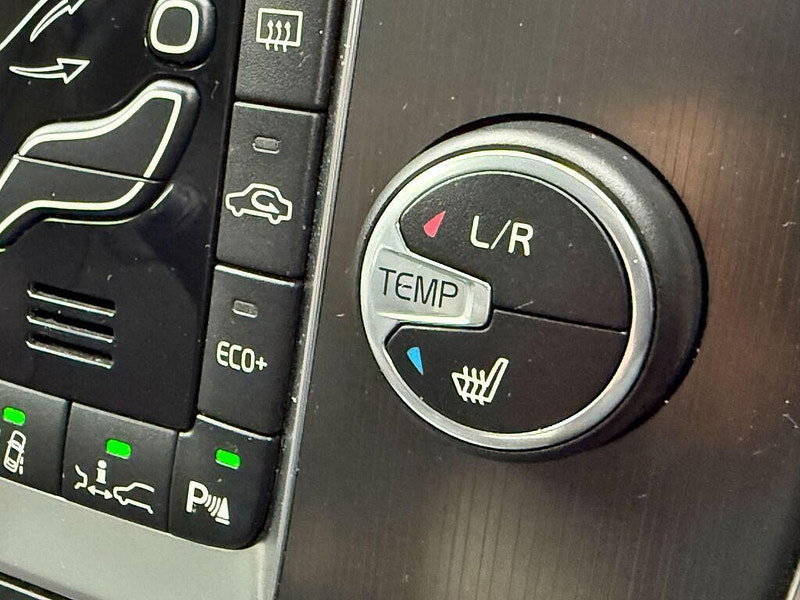 Volvo V40 1.5 T3 Inscription Auto Euro 6 (s/s) 5dr 5dr Automatic 2015