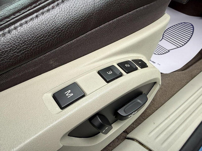 Volvo V40 1.5 T3 Inscription Auto Euro 6 (s/s) 5dr 5dr Automatic 2015