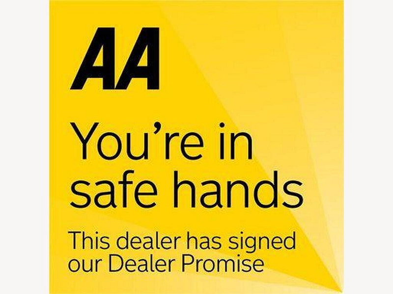 Volvo V40 1.5 T3 Inscription Auto Euro 6 (s/s) 5dr 5dr Automatic 2015