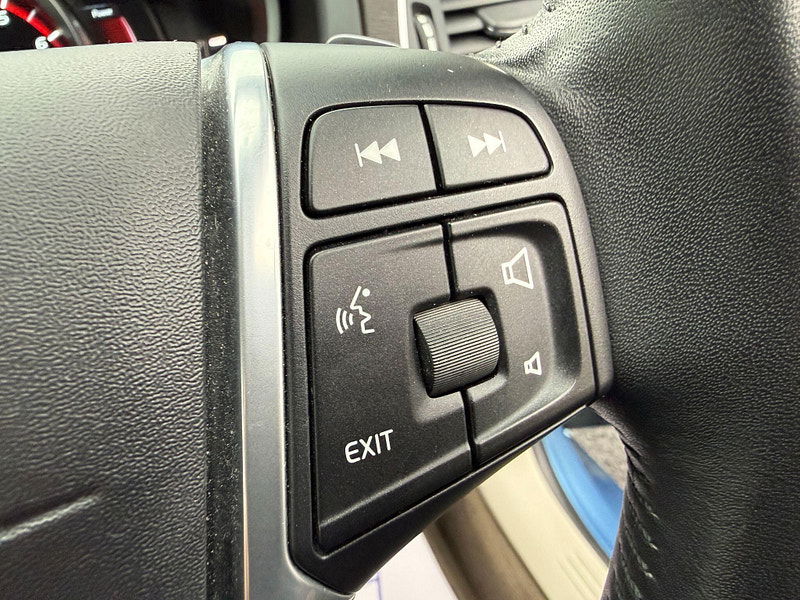 Volvo V40 1.5 T3 SE Auto Euro 6 (s/s) 5dr 5dr Automatic 2015