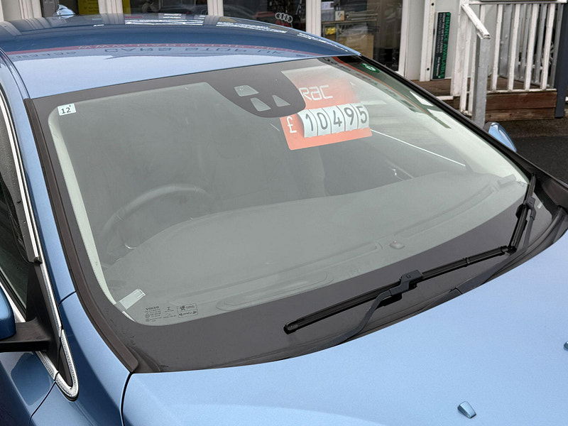Volvo V40 1.5 T3 SE Auto Euro 6 (s/s) 5dr 5dr Automatic 2015
