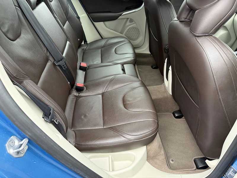 Volvo V40 1.5 T3 SE Auto Euro 6 (s/s) 5dr 5dr Automatic 2015
