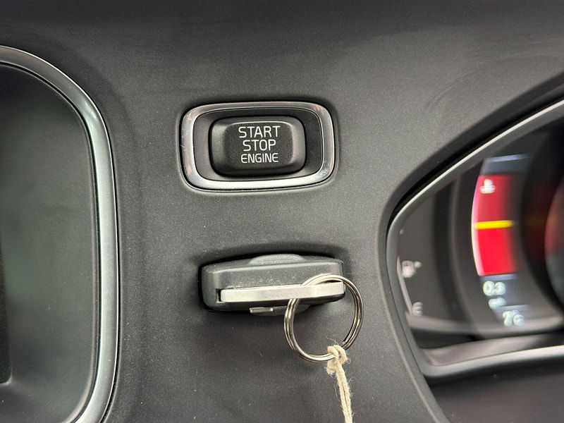 Volvo V40 1.5 T3 SE Auto Euro 6 (s/s) 5dr 5dr Automatic 2015