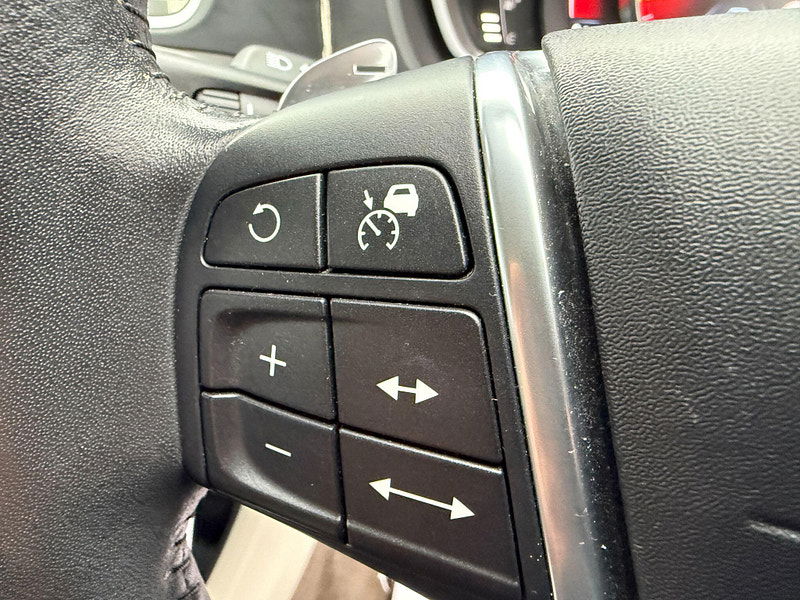 Volvo V40 1.5 T3 SE Auto Euro 6 (s/s) 5dr 5dr Automatic 2015