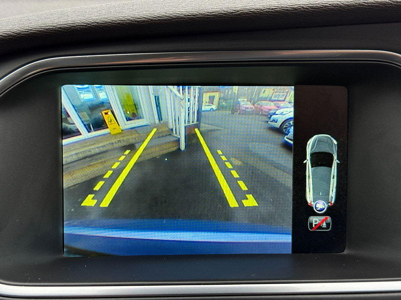 Volvo V40 1.5 T3 SE Auto Euro 6 (s/s) 5dr 5dr Automatic 2015