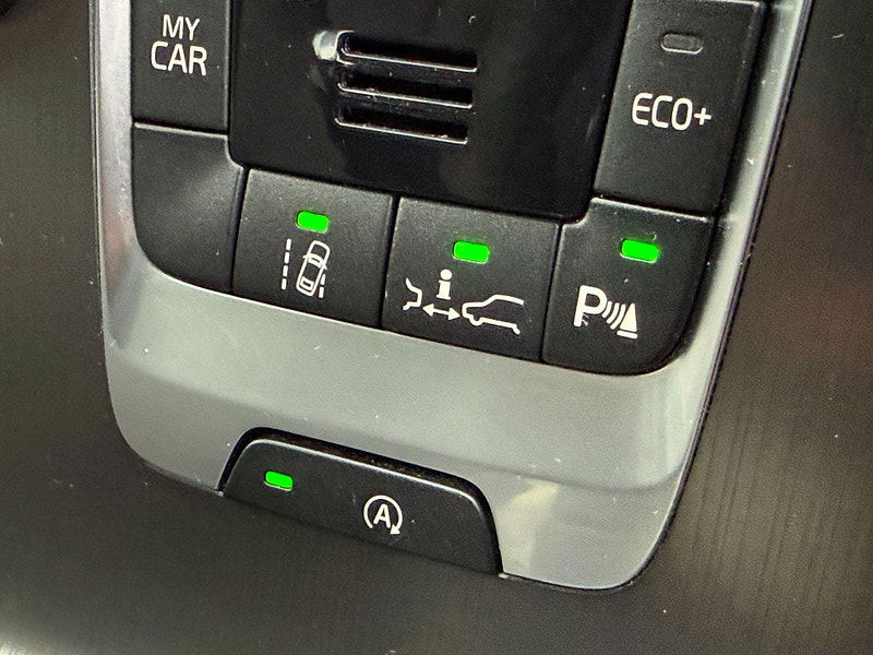 Volvo V40 1.5 T3 SE Auto Euro 6 (s/s) 5dr 5dr Automatic 2015