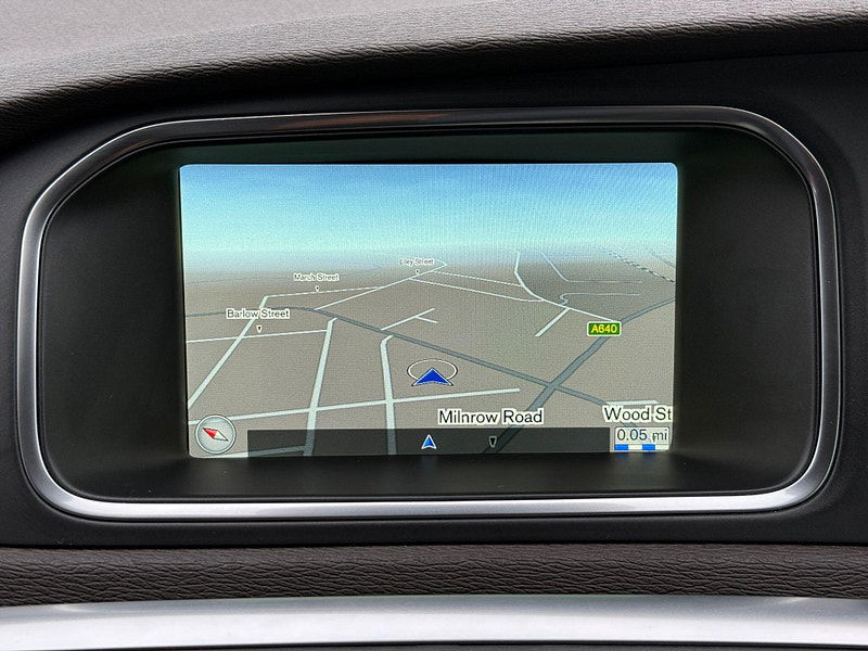 Volvo V40 1.5 T3 SE Auto Euro 6 (s/s) 5dr 5dr Automatic 2015