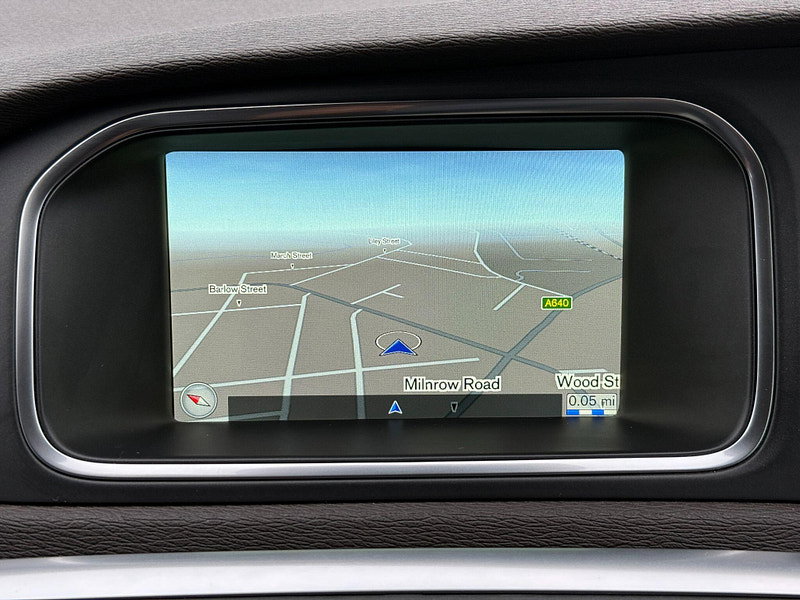 Volvo V40 1.5 T3 SE Hatchback 5dr Petrol Auto Euro 6 (s/s) (152 ps) 5dr Automatic 2015