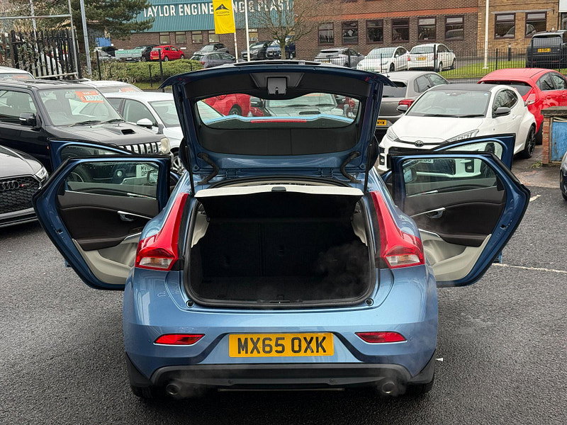 Volvo V40 1.5 T3 SE Hatchback 5dr Petrol Auto Euro 6 (s/s) (152 ps) 5dr Automatic 2015