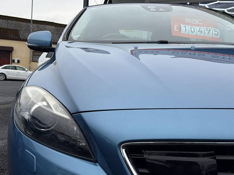 Volvo V40 1.5 T3 SE Hatchback 5dr Petrol Auto Euro 6 (s/s) (152 ps) 5dr Automatic 2015
